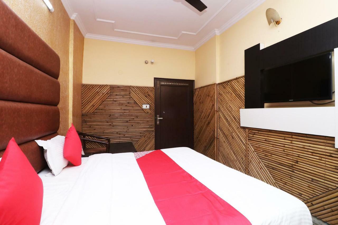 Yamunānagar Oyo 29304 Hotel Pooja المظهر الخارجي الصورة